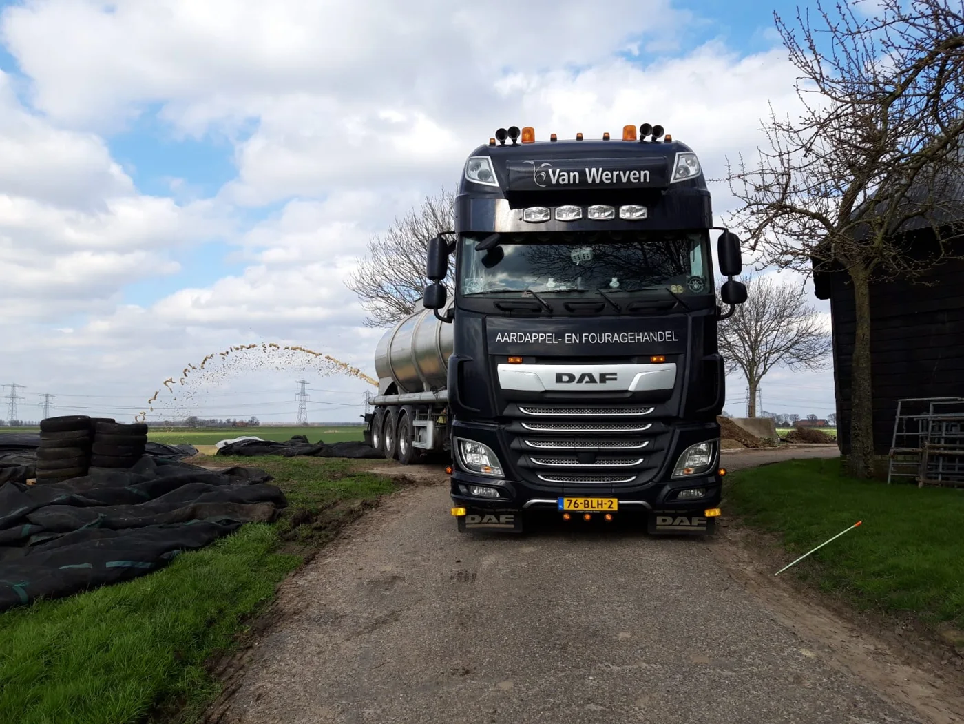 Van Werven op locatie bij een agrarisch bedrijf